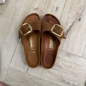 Birkenstock Tan Sandals with Gold Buckle size 39